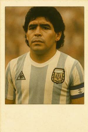 FAMOUS-PEOPLE-MARADONA